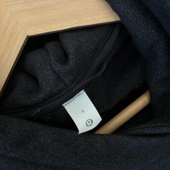 Lululemon || Loungeful Cropped Hoodie Sweatshirt Spark Black Gray 4 - Picture 7 of 7